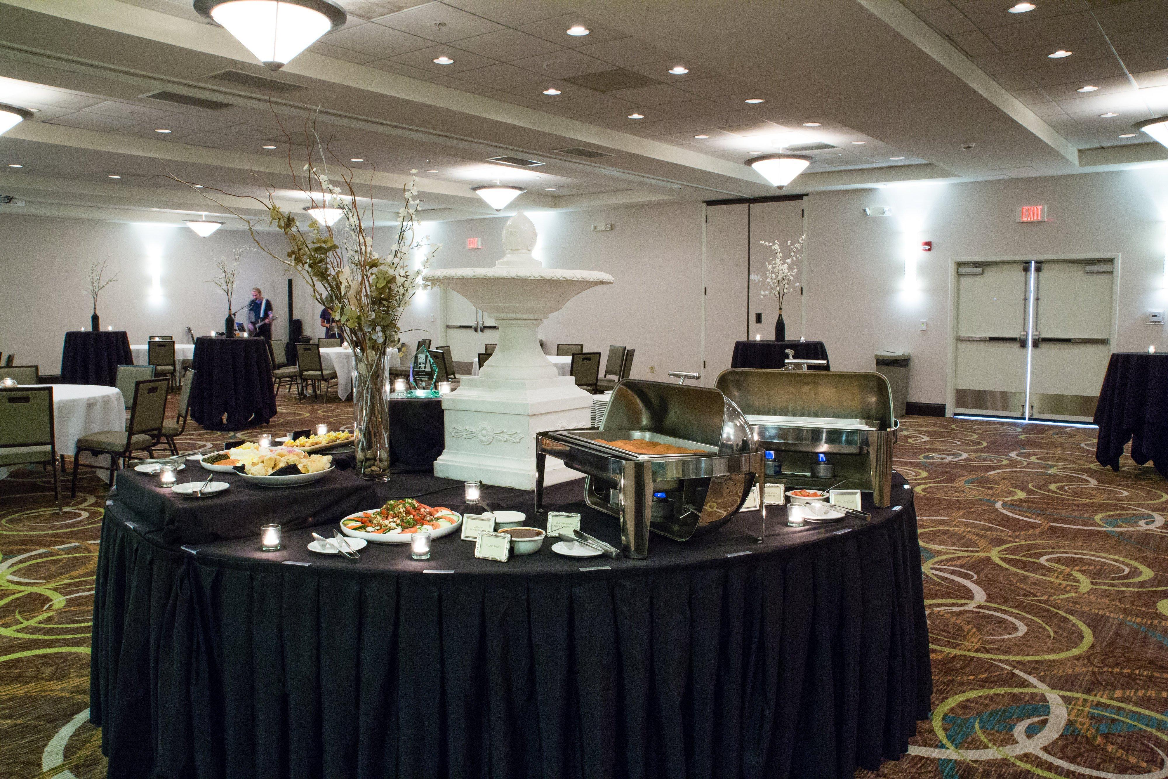Holiday Inn Hotel & Suites Bloomington Airport By Ihg Εξωτερικό φωτογραφία