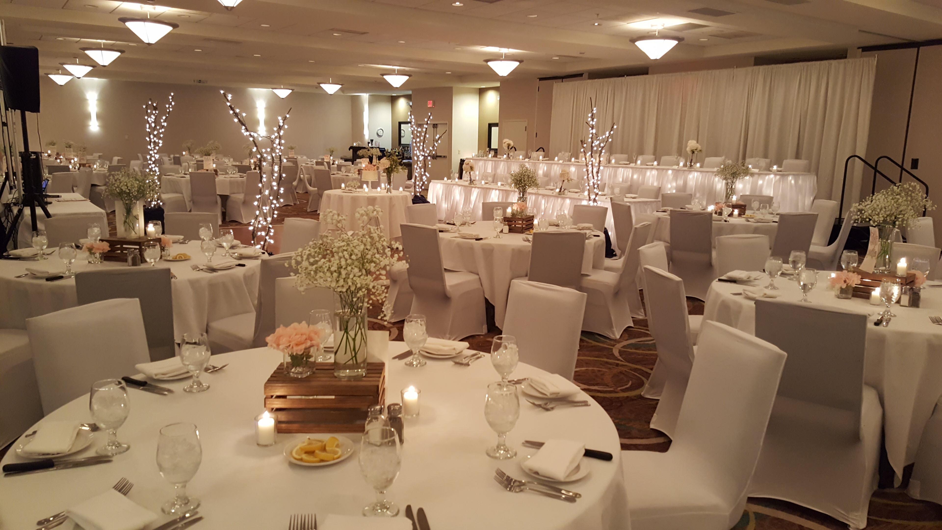 Holiday Inn Hotel & Suites Bloomington Airport By Ihg Εξωτερικό φωτογραφία