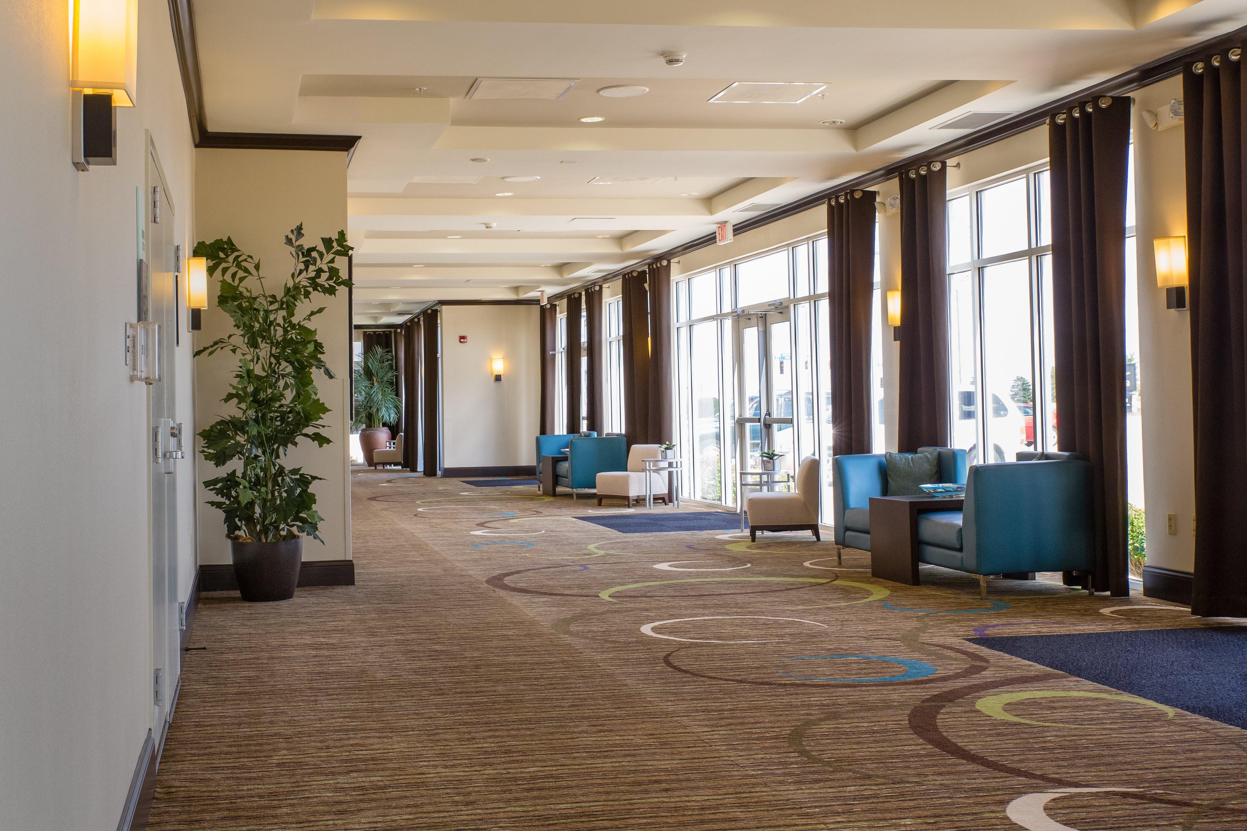 Holiday Inn Hotel & Suites Bloomington Airport By Ihg Εξωτερικό φωτογραφία