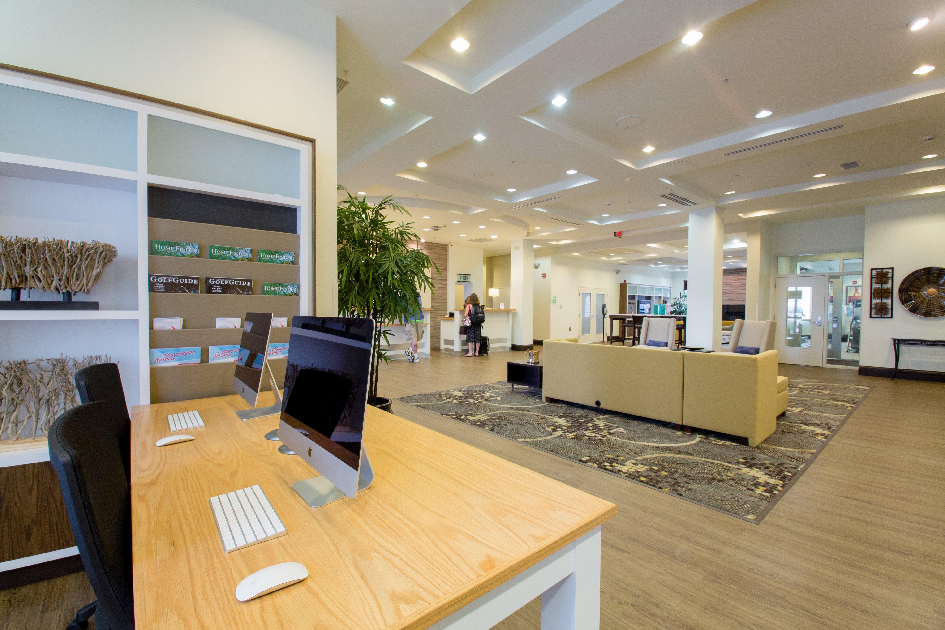 Holiday Inn Hotel & Suites Bloomington Airport By Ihg Εξωτερικό φωτογραφία