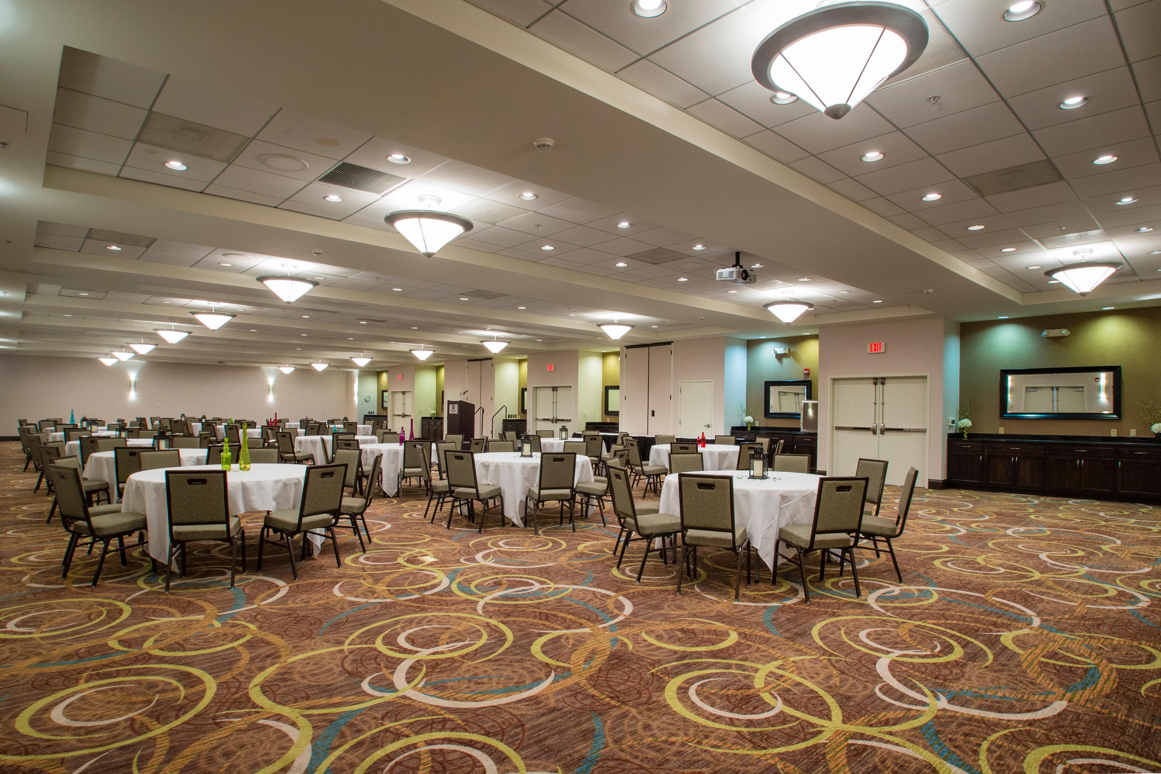 Holiday Inn Hotel & Suites Bloomington Airport By Ihg Εξωτερικό φωτογραφία