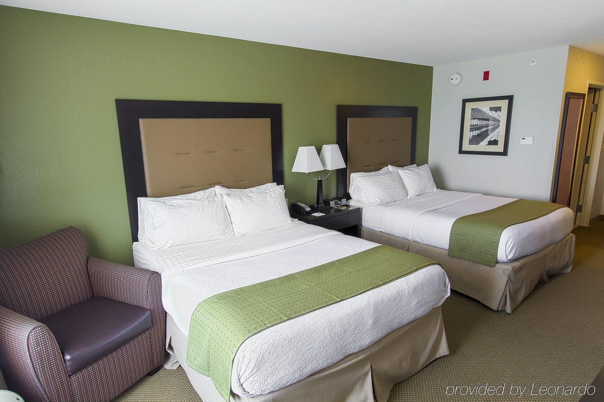 Holiday Inn Hotel & Suites Bloomington Airport By Ihg Εξωτερικό φωτογραφία